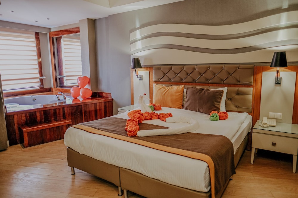 Saturn Palace Resort Rezervasyon