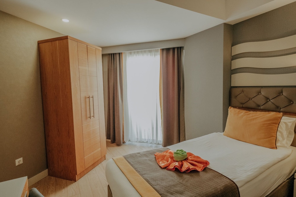 Saturn Palace Resort Rezervasyon