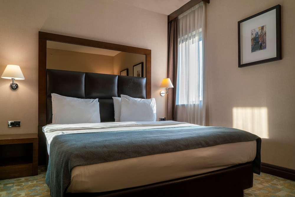 Mid Town Rezervasyon