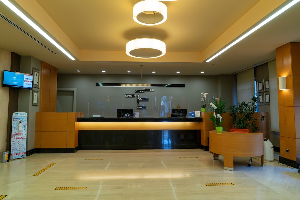 Mid Town Rezervasyon