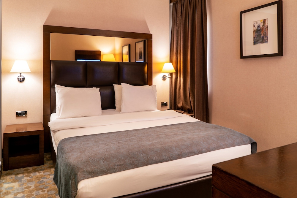 Mid Town Rezervasyon