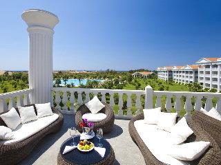 Defne Kumul Deluxe Rezervasyon