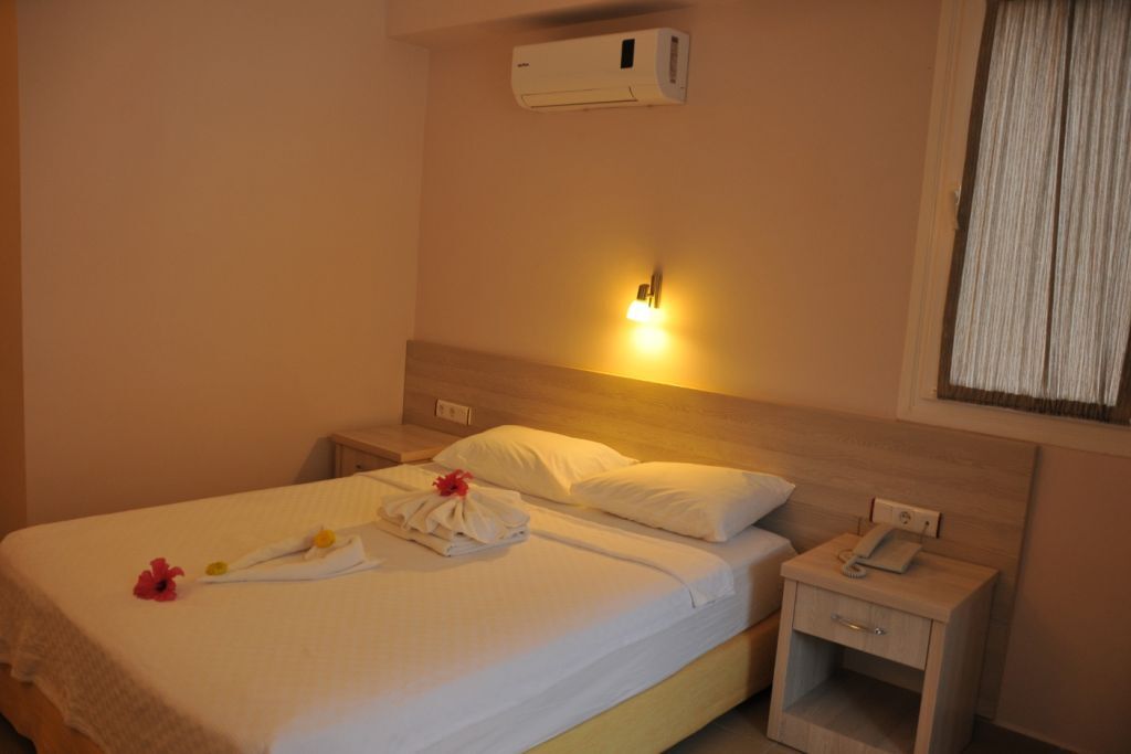 Akdeniz Beach Hotel Rezervasyon