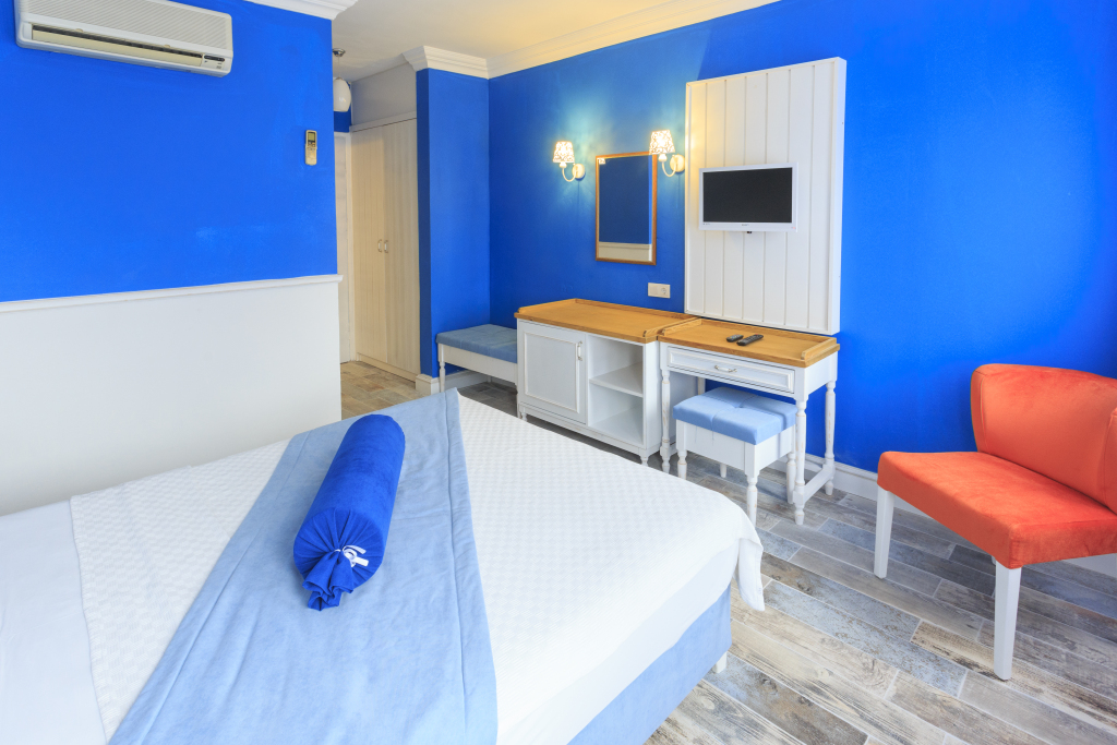 Akdeniz Beach Hotel Rezervasyon
