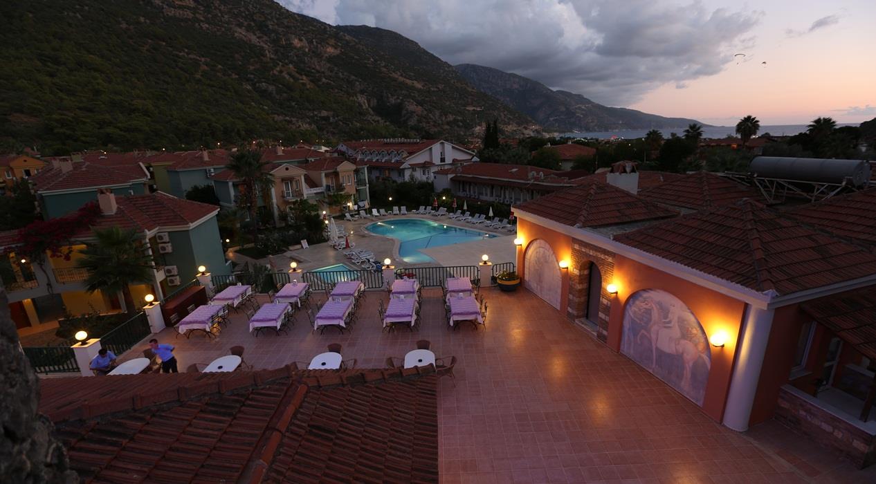 The Tower Hotel Rezervasyon