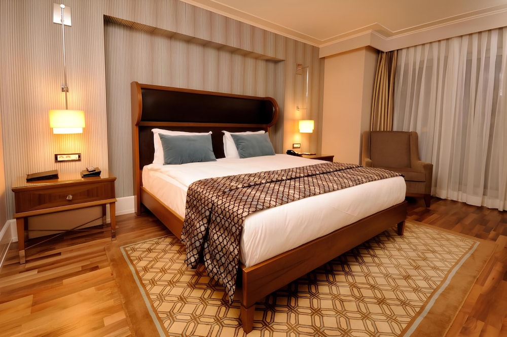 Titanic City Taksim Rezervasyon