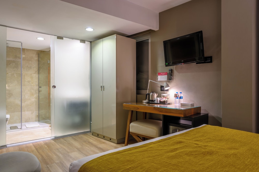 Ramada by Wyndham Istanbul Grand Bazaar Rezervasyon