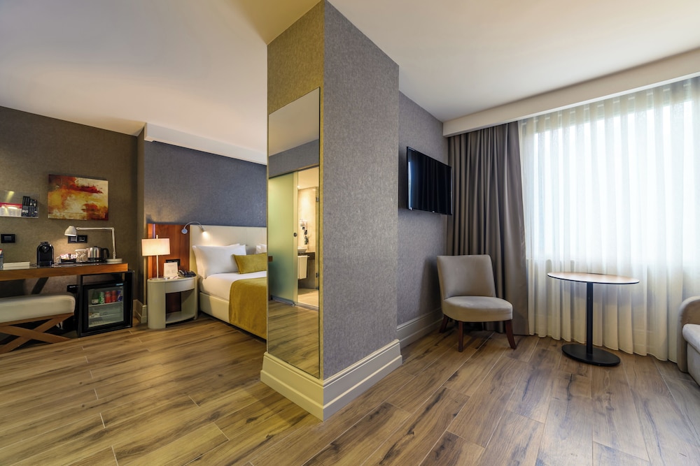 Ramada by Wyndham Istanbul Grand Bazaar Rezervasyon