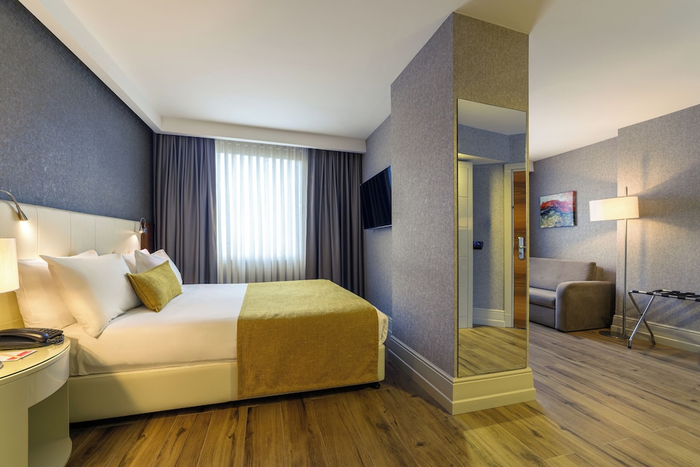 Ramada by Wyndham Istanbul Grand Bazaar Rezervasyon