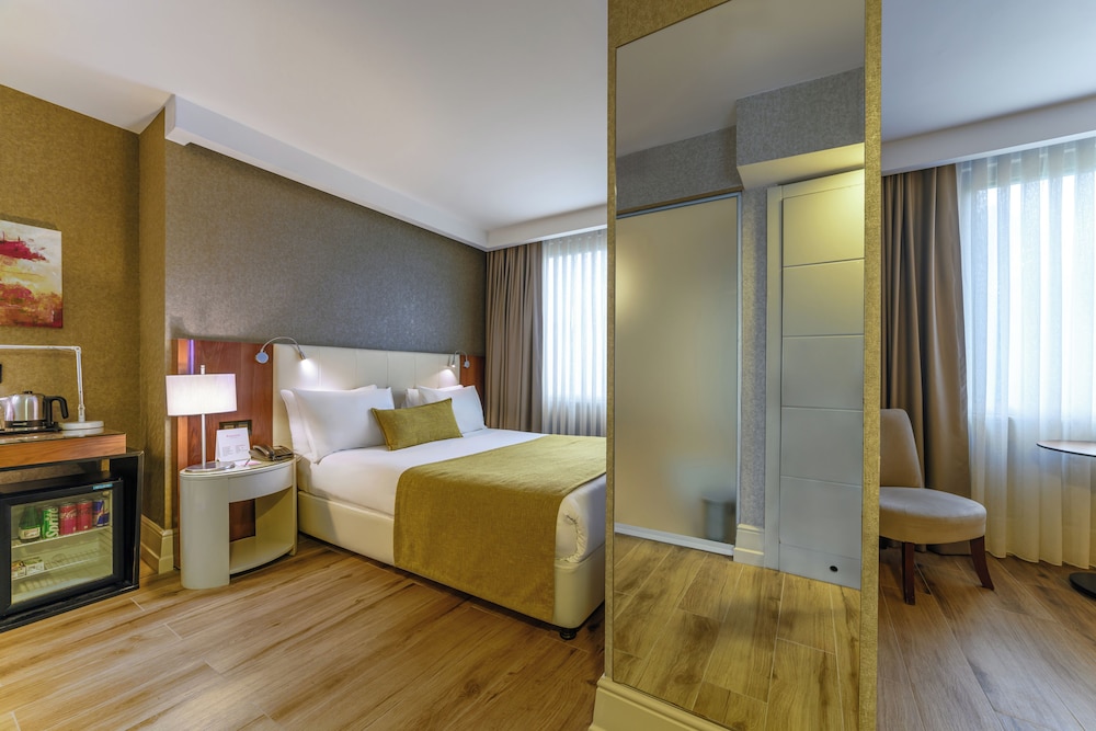Ramada by Wyndham Istanbul Grand Bazaar Rezervasyon