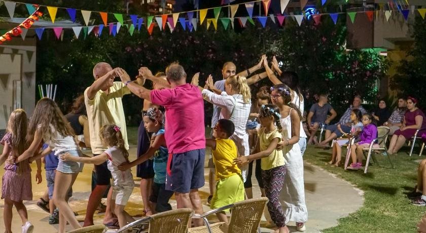 Lara Hadrianus Hotel Rezervasyon