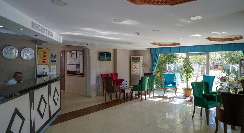 Lara Hadrianus Hotel Rezervasyon