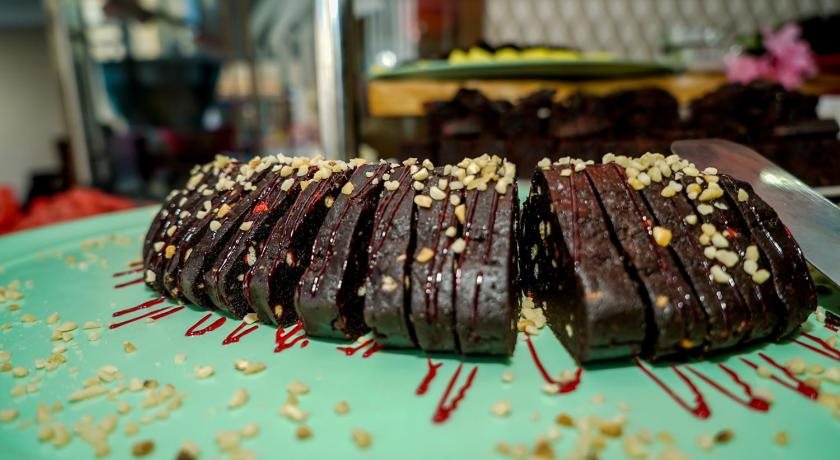 Lara Hadrianus Hotel Rezervasyon