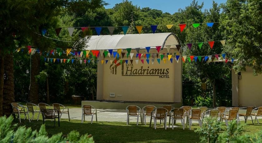 Lara Hadrianus Hotel Rezervasyon