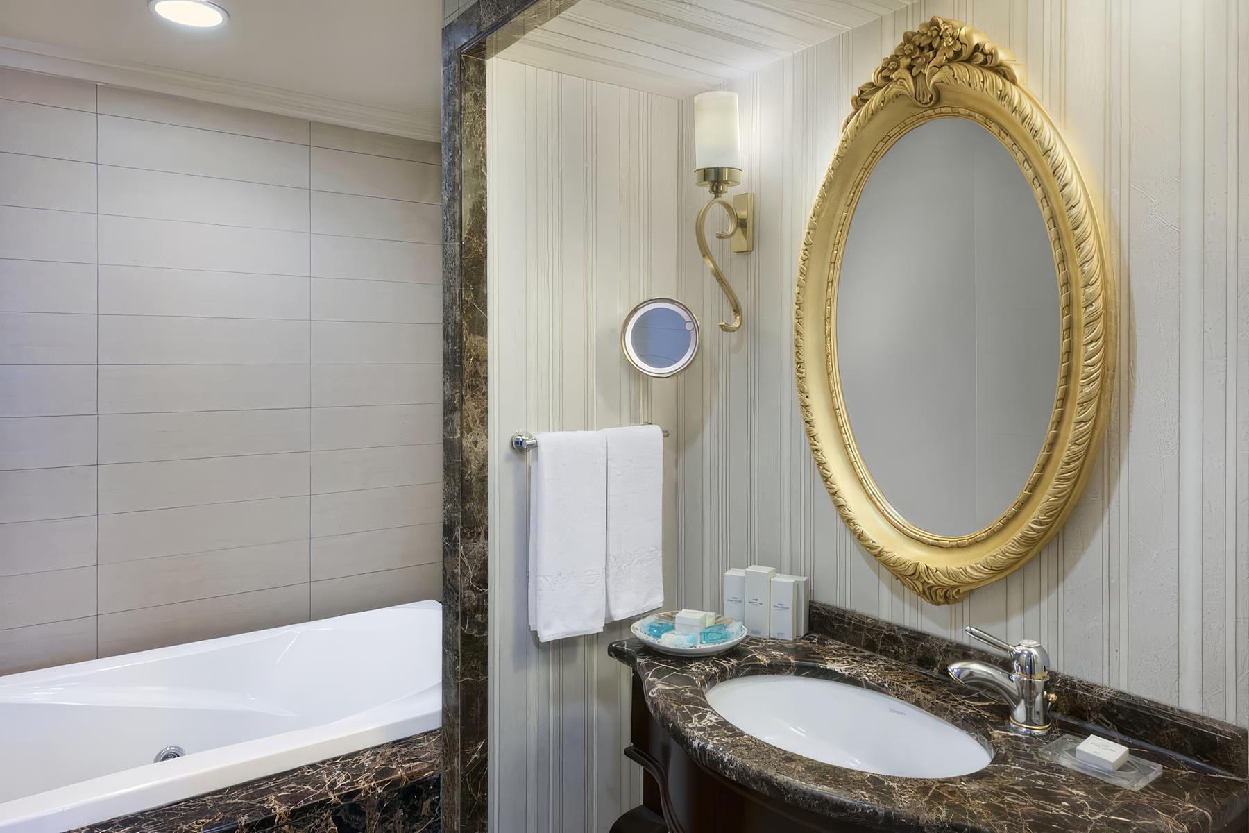 Elite World Istanbul Taksim Rezervasyon