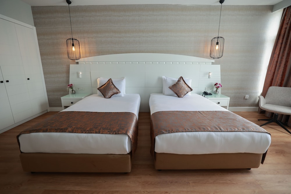 Nova Plaza Orion Hotel Rezervasyon