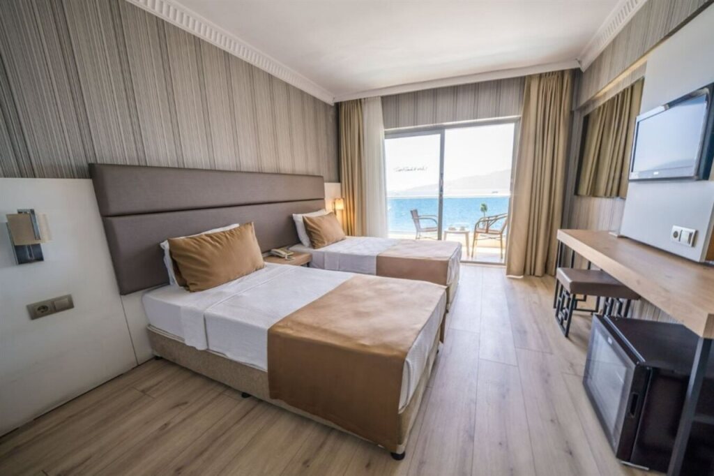 Point Beach Hotel Rezervasyon