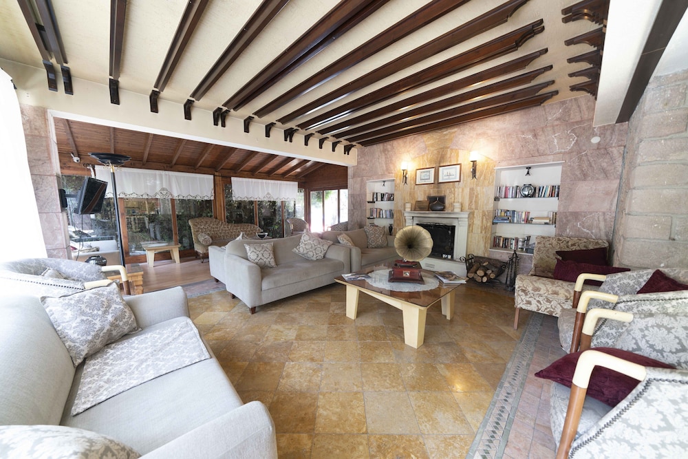 Troia Tusan Hotel Rezervasyon