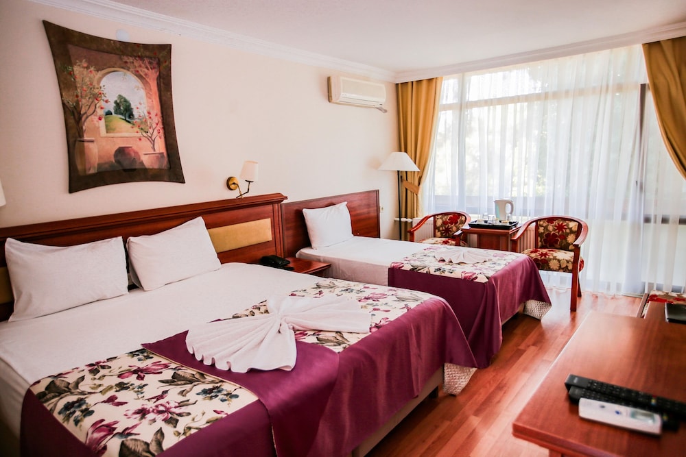 Troia Tusan Hotel Rezervasyon