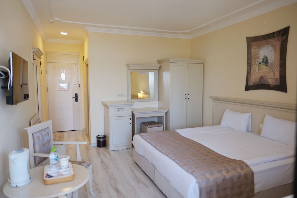 Troia Tusan Hotel Rezervasyon