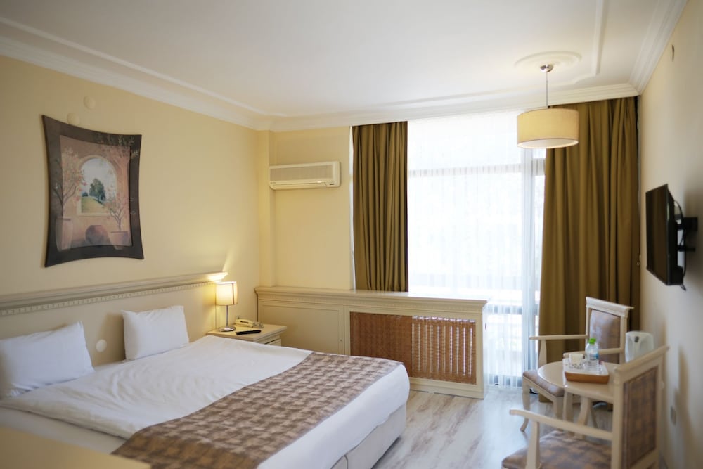 Troia Tusan Hotel Rezervasyon