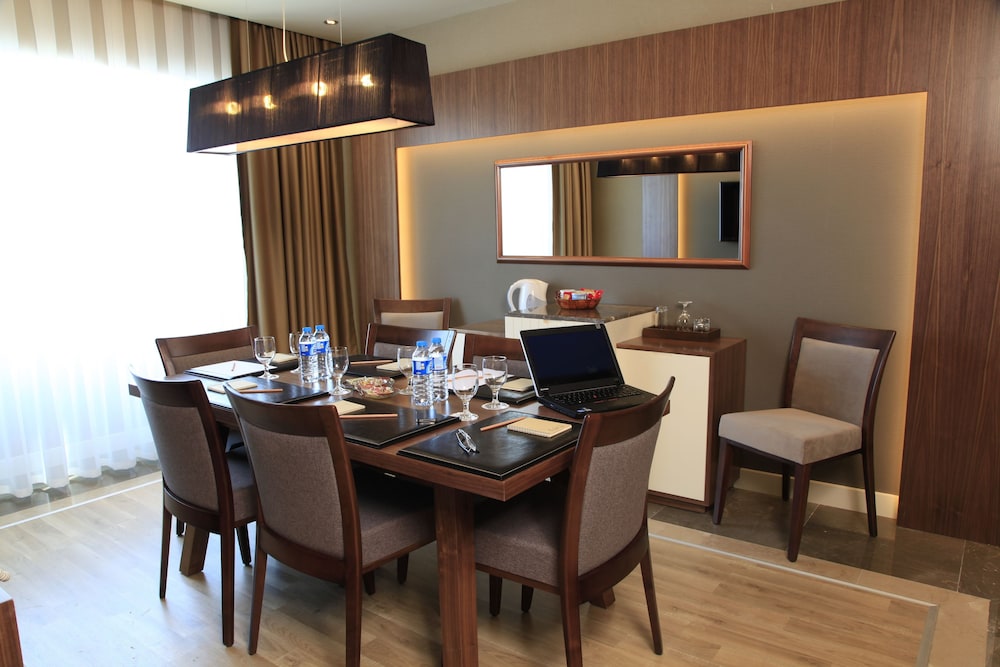 Kolin Hotel Rezervasyon
