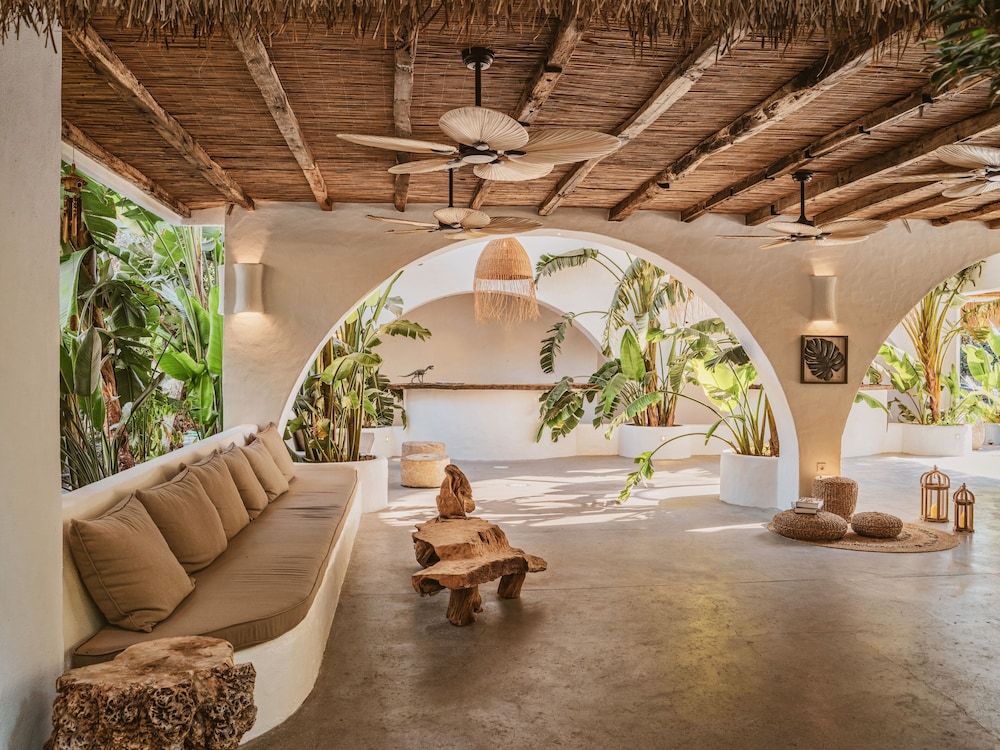 Flamingo Hotel Rezervasyon