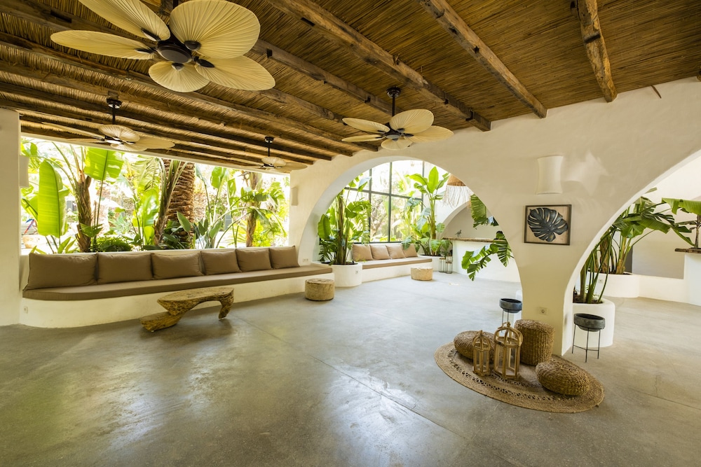 Flamingo Hotel Rezervasyon