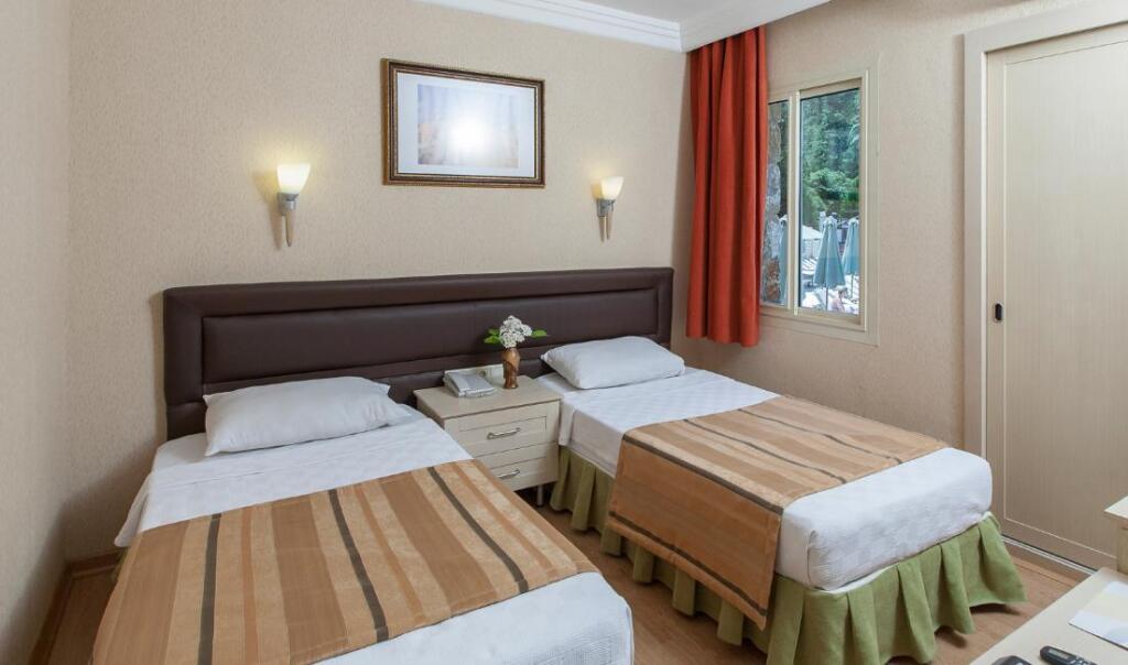 Julian Forest Suites Rezervasyon