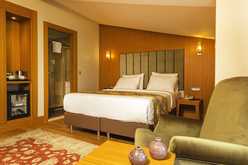 Acra Hotel Rezervasyon