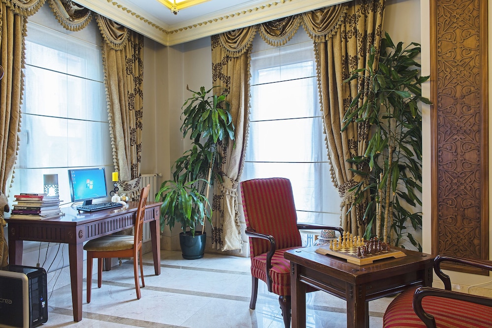 Acra Hotel Rezervasyon