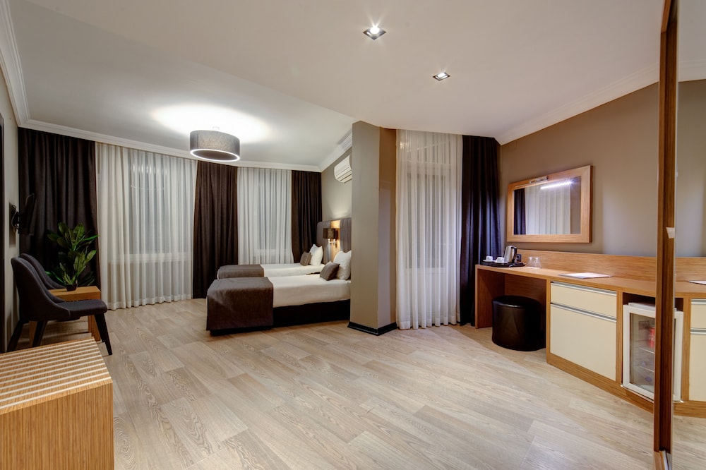 Sahil Marti Hotel Rezervasyon