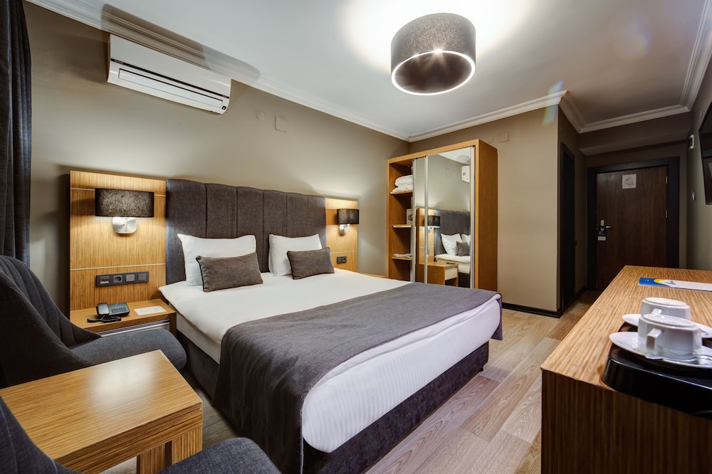 Sahil Marti Hotel Rezervasyon