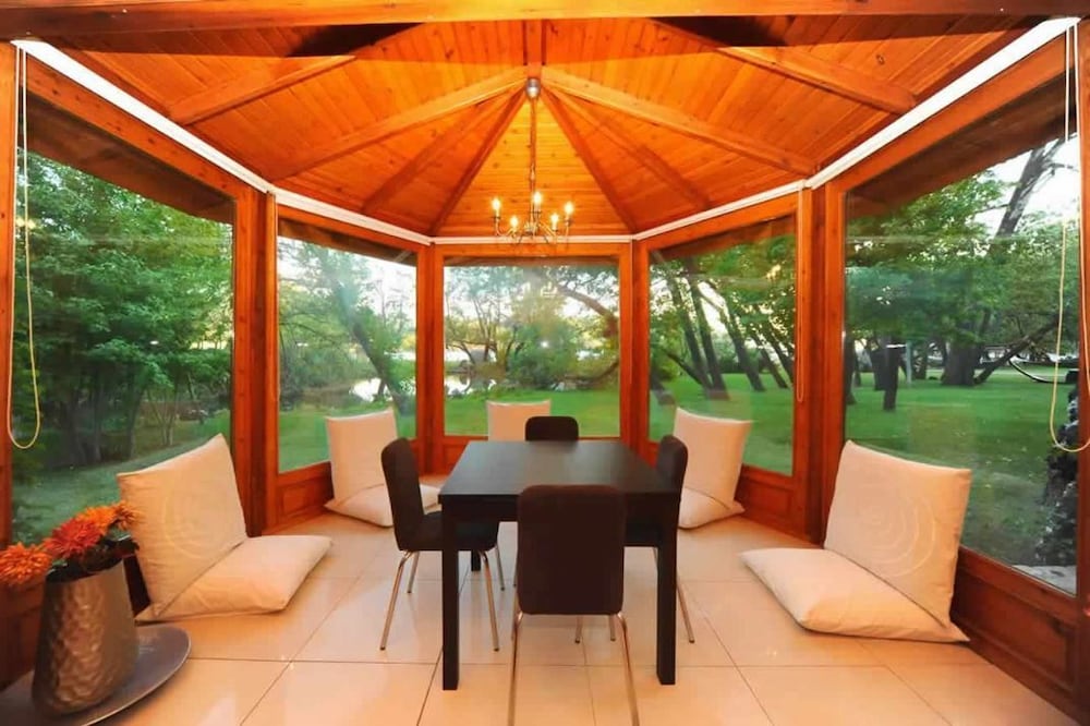 The Bay Beach Club Rezervasyon