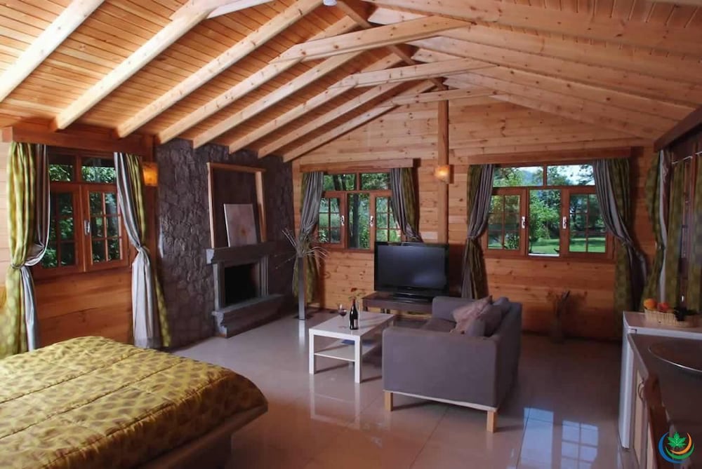 The Bay Beach Club Rezervasyon