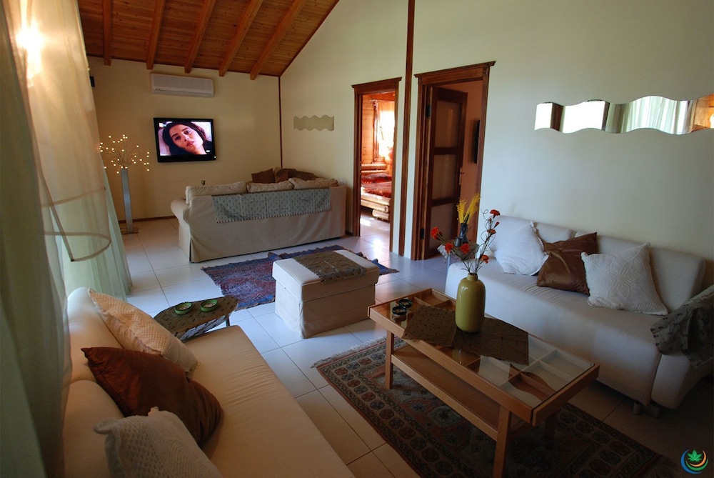 The Bay Beach Club Rezervasyon