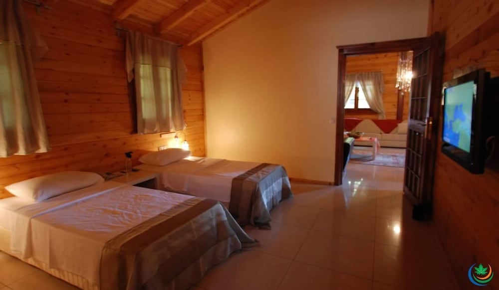 The Bay Beach Club Rezervasyon