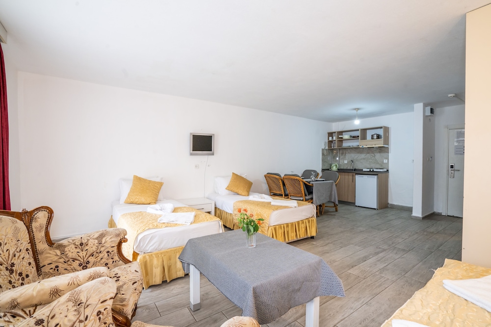 Grand Villa Sol Apartments Rezervasyon