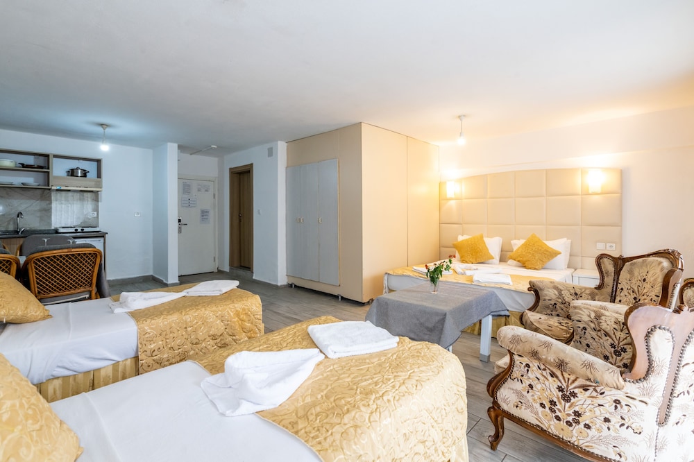 Grand Villa Sol Apartments Rezervasyon