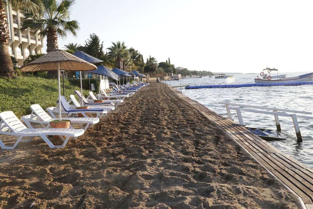 Sibyl Hotel Erythrai by Muup Rezervasyon