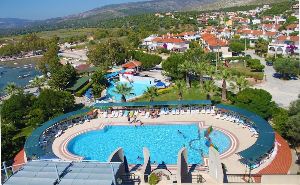 Sibyl Hotel Erythrai by Muup Rezervasyon