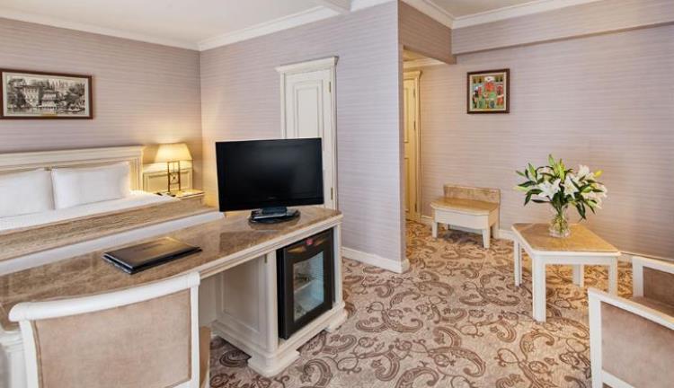 Elite World Comfy Istanbul Taksim Rezervasyon