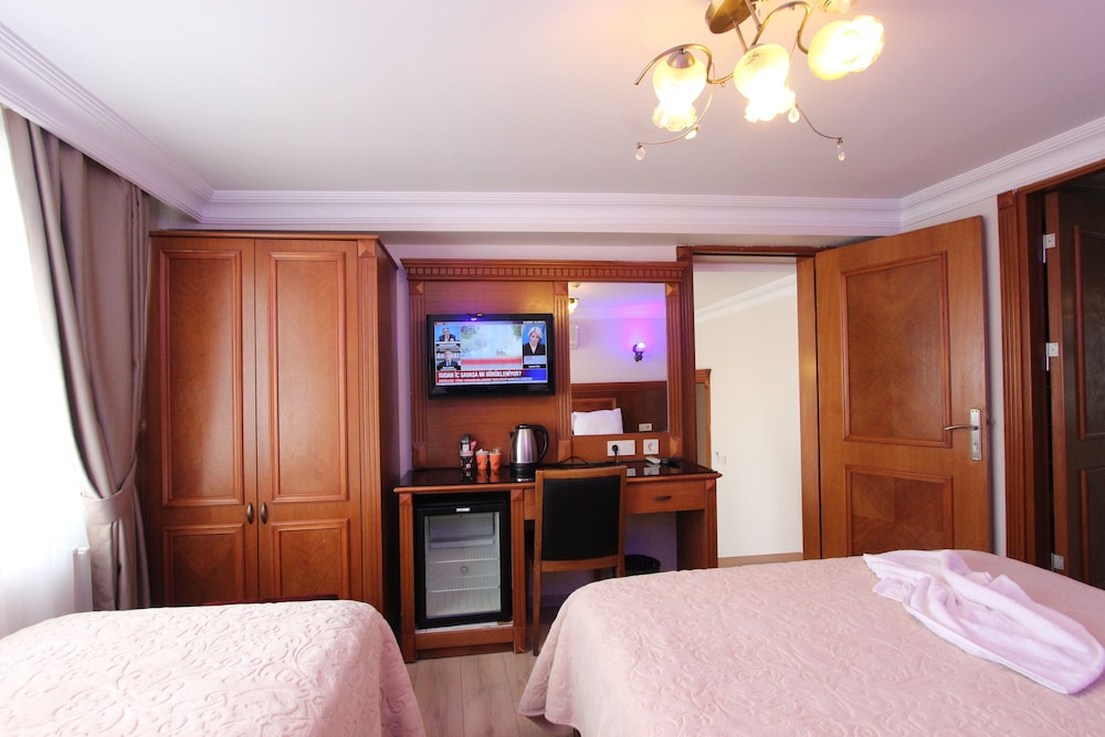 Hotel New House Rezervasyon