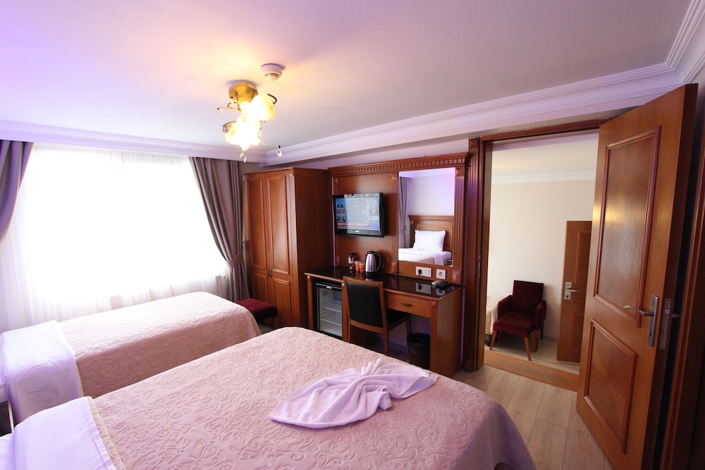 Hotel New House Rezervasyon