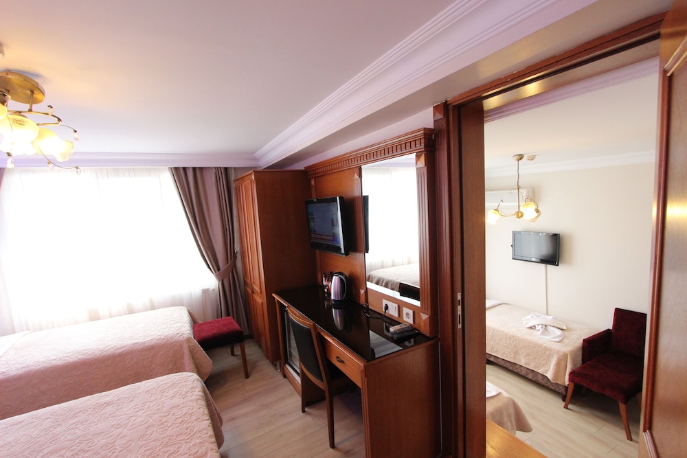 Hotel New House Rezervasyon