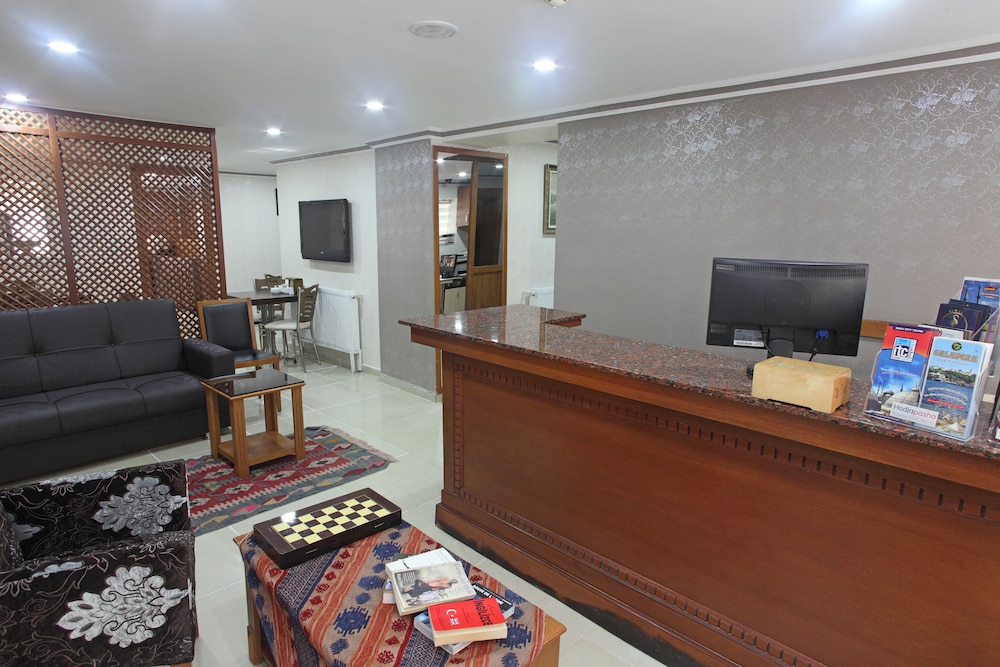 Hotel New House Rezervasyon