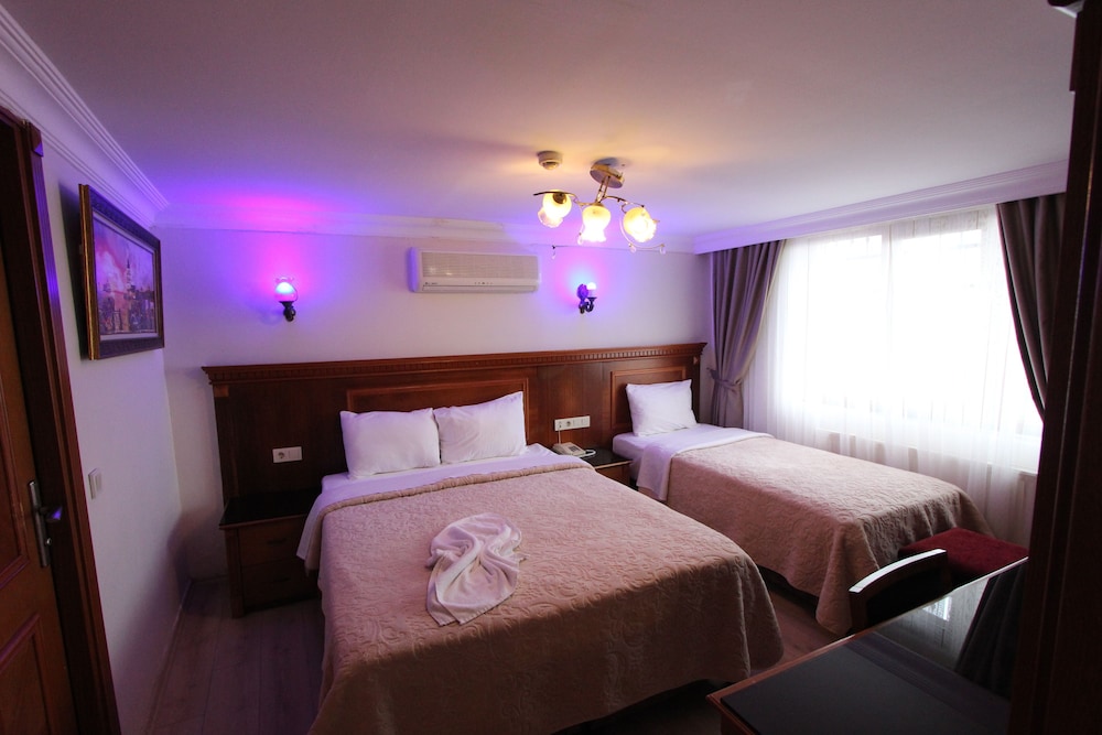 Hotel New House Rezervasyon