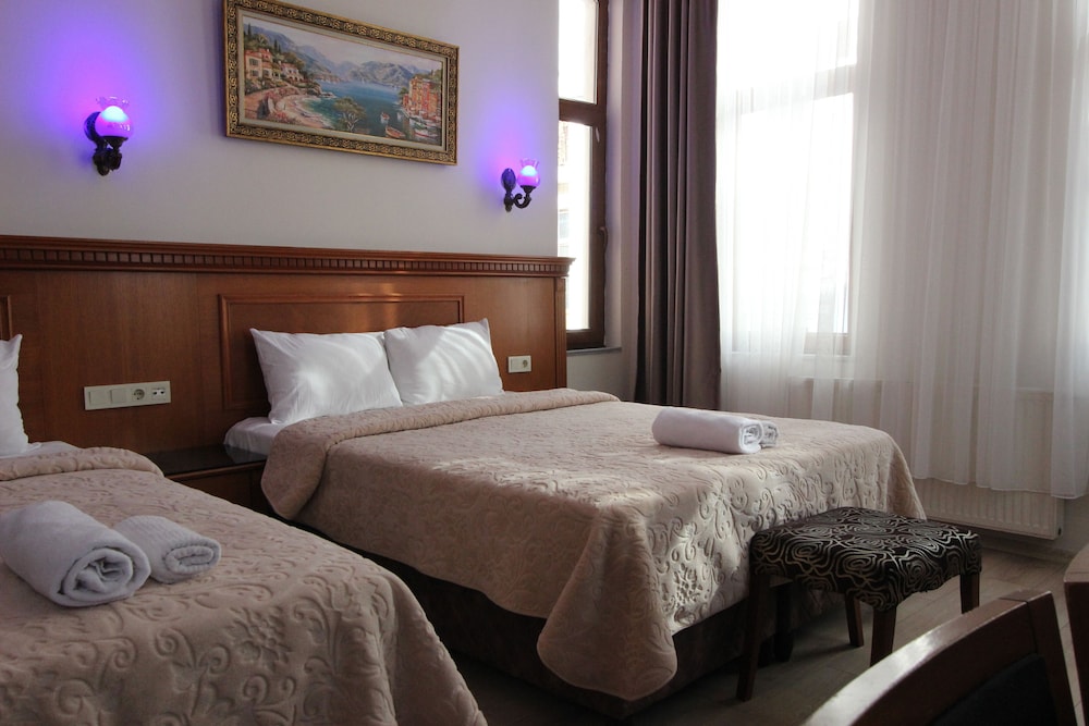 Hotel New House Rezervasyon