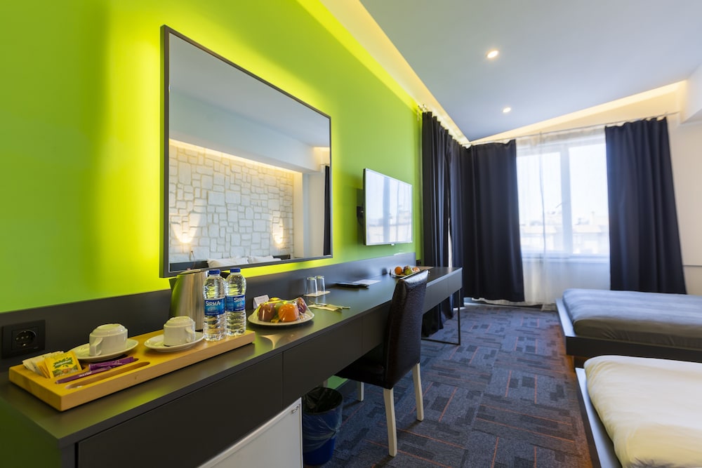 Mene City Hotel Rezervasyon