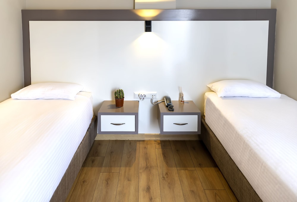 Mene City Hotel Rezervasyon